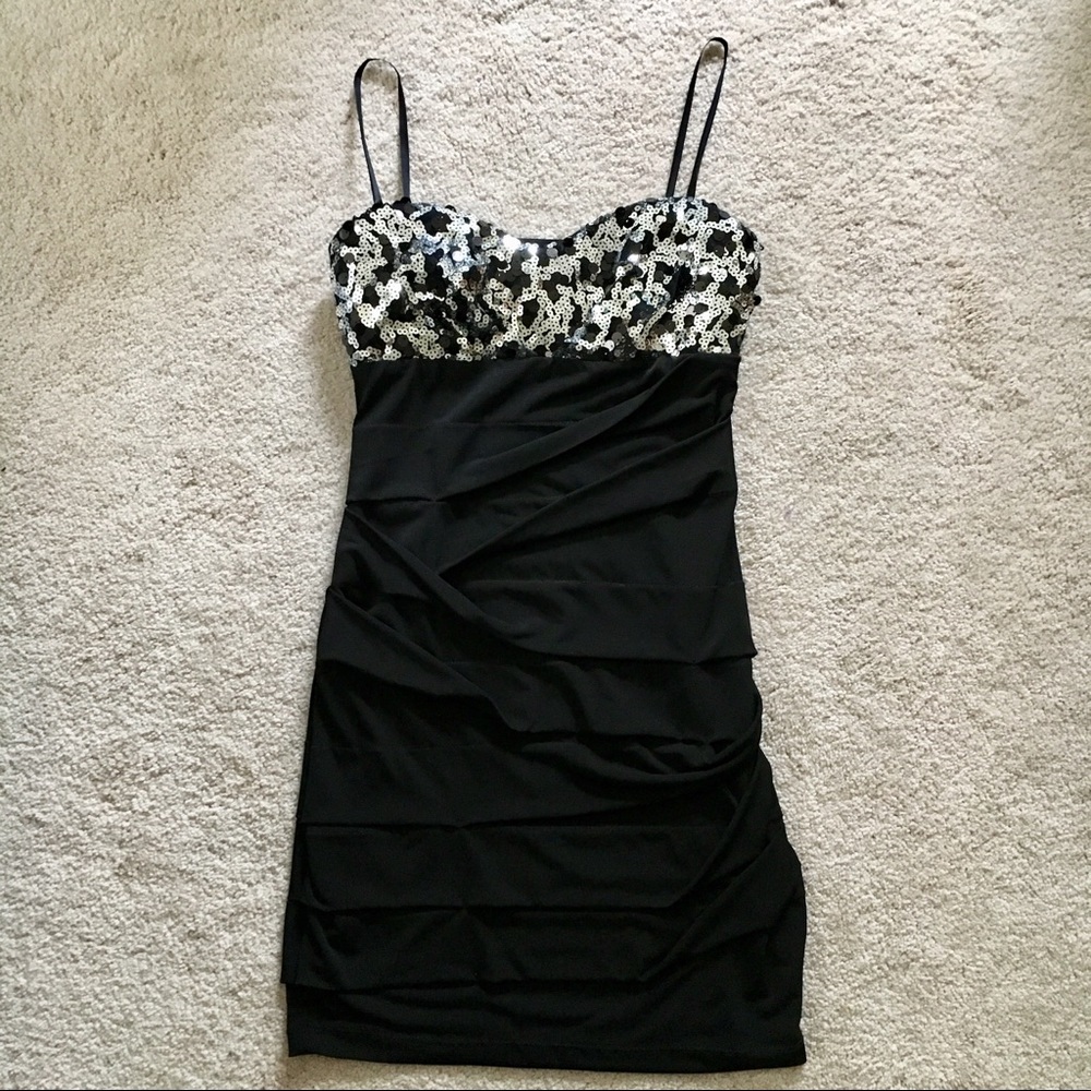 City triangles black dress